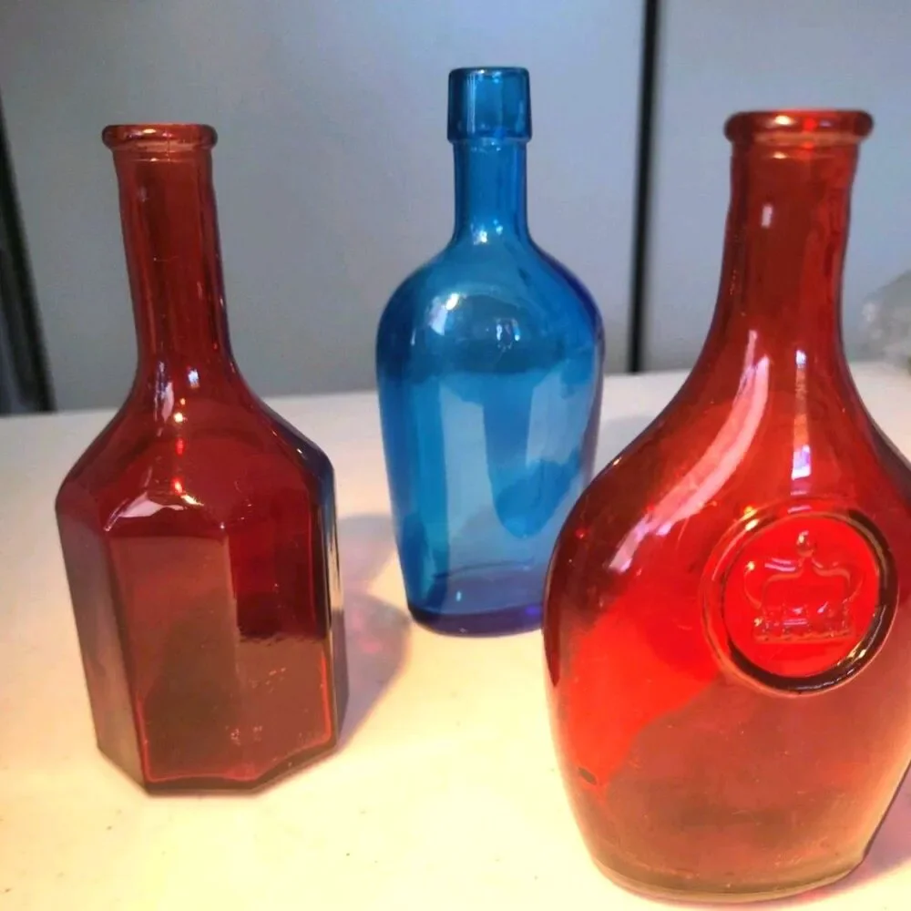 Lot 3 Vtg Wheaton Mini Apothecary Bottles Red Crown, Red Octogan, Cobalt Blue